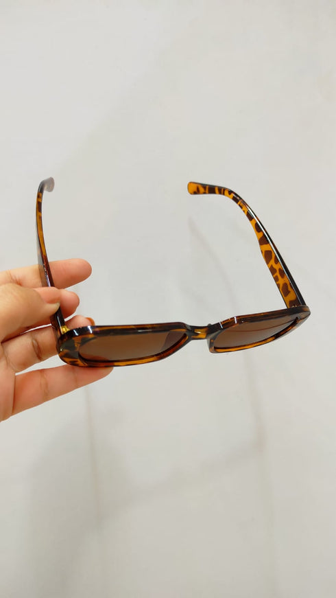 Retro Narrow Rectangular Oval Sunglasses